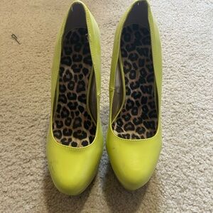 Women's Yellow Pumps